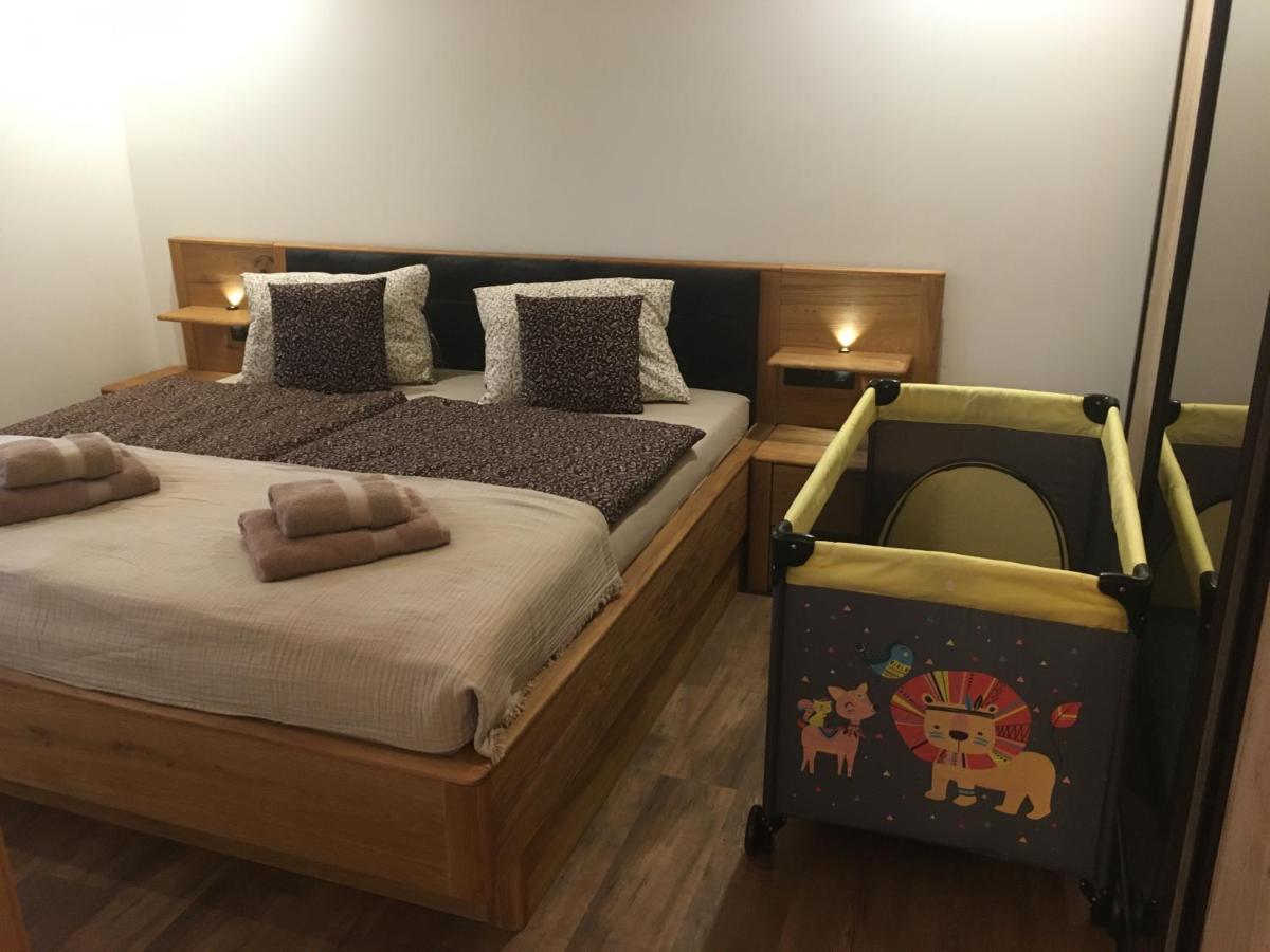 Apartman S Vyhladom Na Stity Ovruc 312 Štrbské Pleso Exterior foto